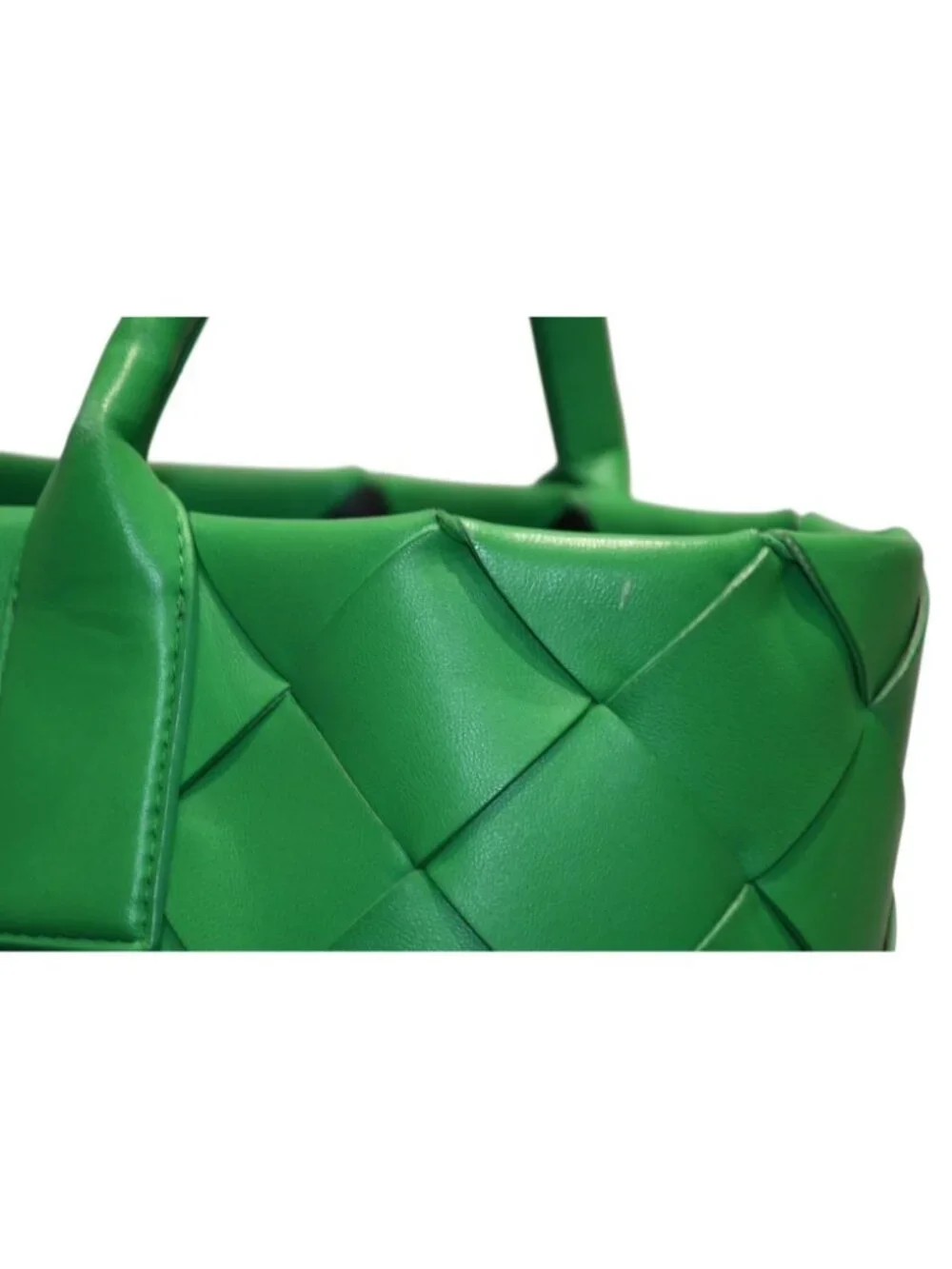 Bottega Veneta Intrecciato Handbag Green Calfskin Gold